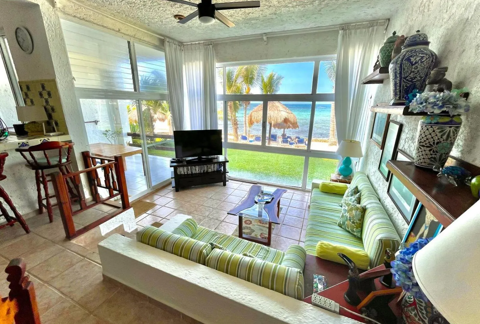 Bttm Floor Beachfront Condo In Half Moon Bay Akumal